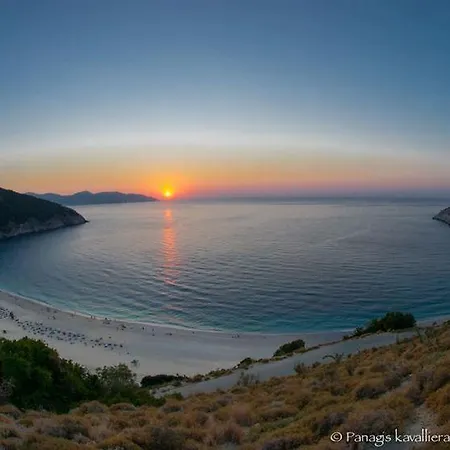 伊瓦格利亚公寓 公寓 Agia Efimia